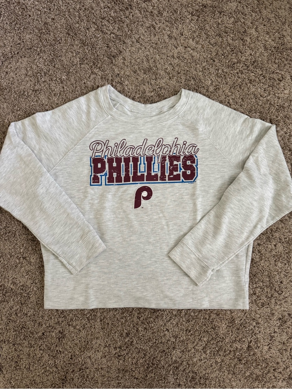 Philadelphia Phillies Cropped Crewneck Sweatshirt